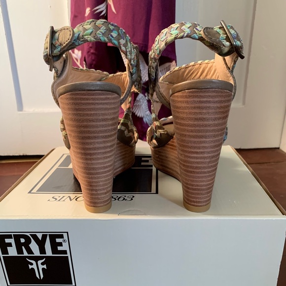 Cortina Whipstitch Platform Frye Sandals
